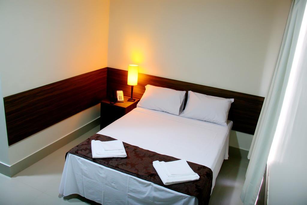 Hotel Belugi Goiânia Kamer foto